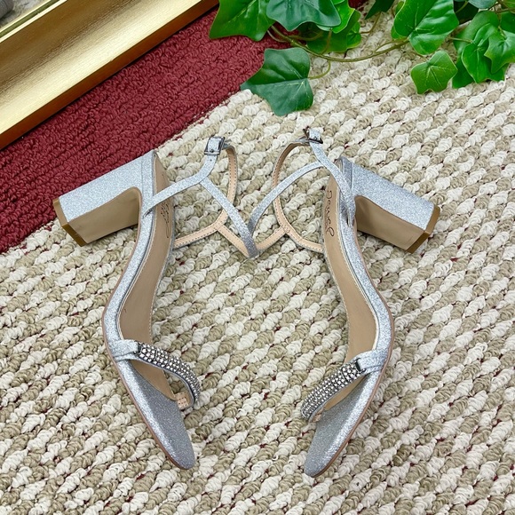 JEWEL BADGLEY MISCHKA Charlee Embellished Evening Sandals in Silver Size 6 - Picture 5 of 10